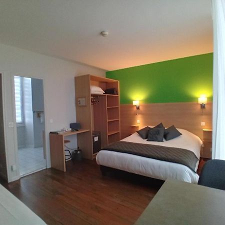 Hotel Helios - Golf Salies-de-Béarn المظهر الخارجي الصورة