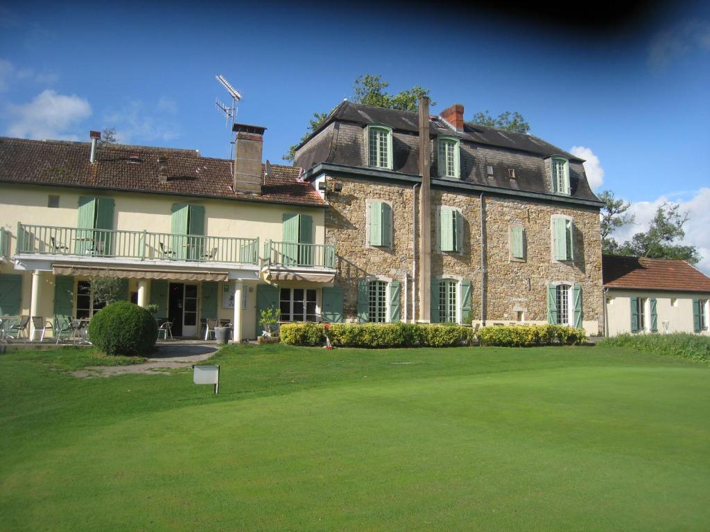 Hotel Helios - Golf Salies-de-Béarn المظهر الخارجي الصورة