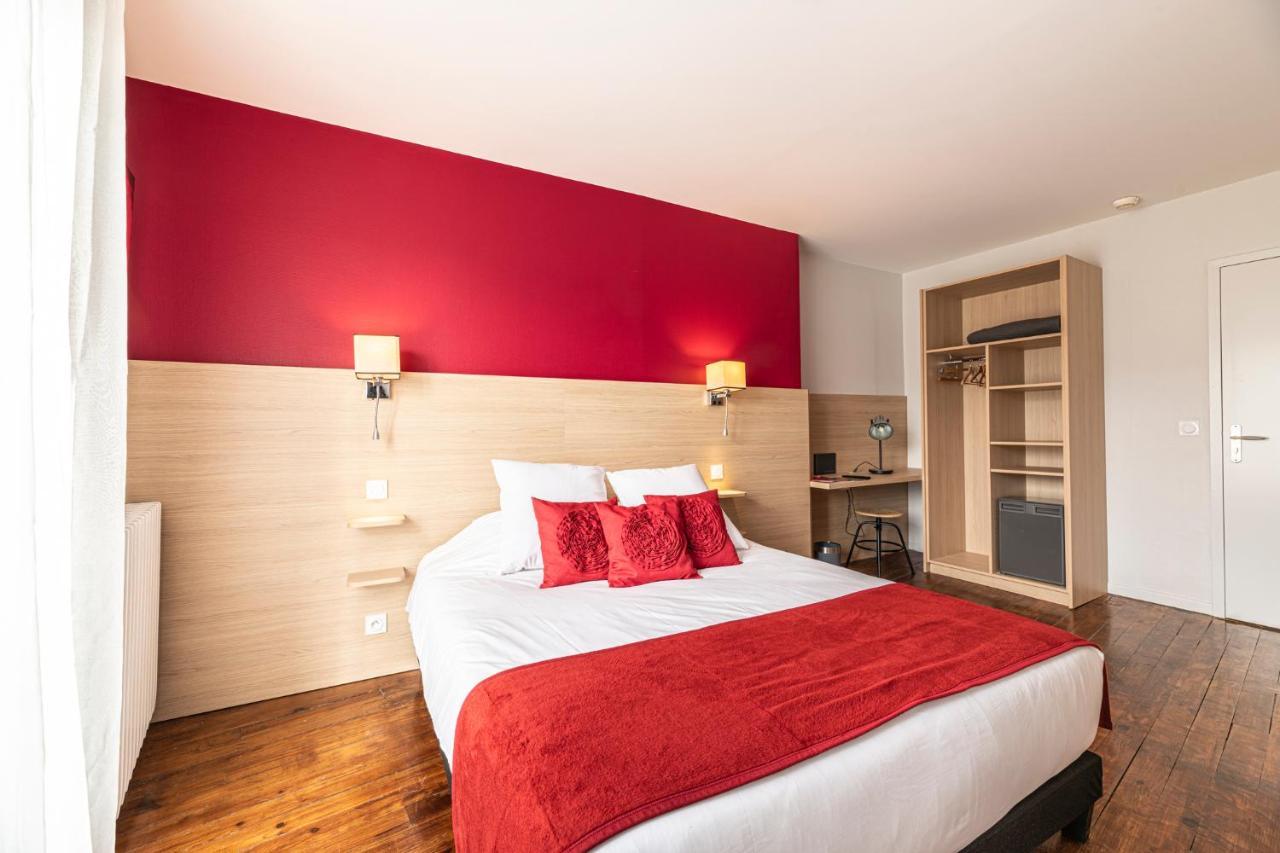 Hotel Helios - Golf Salies-de-Béarn المظهر الخارجي الصورة